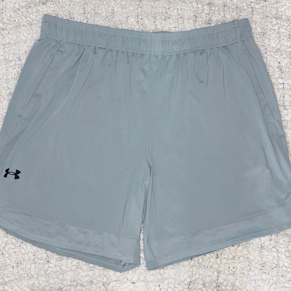 Under Armour Men’s Tech 3.0 Gray Athletic Shorts - Like New!